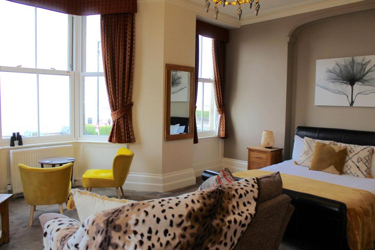 The Crown Hotel Morecambe Esterno foto